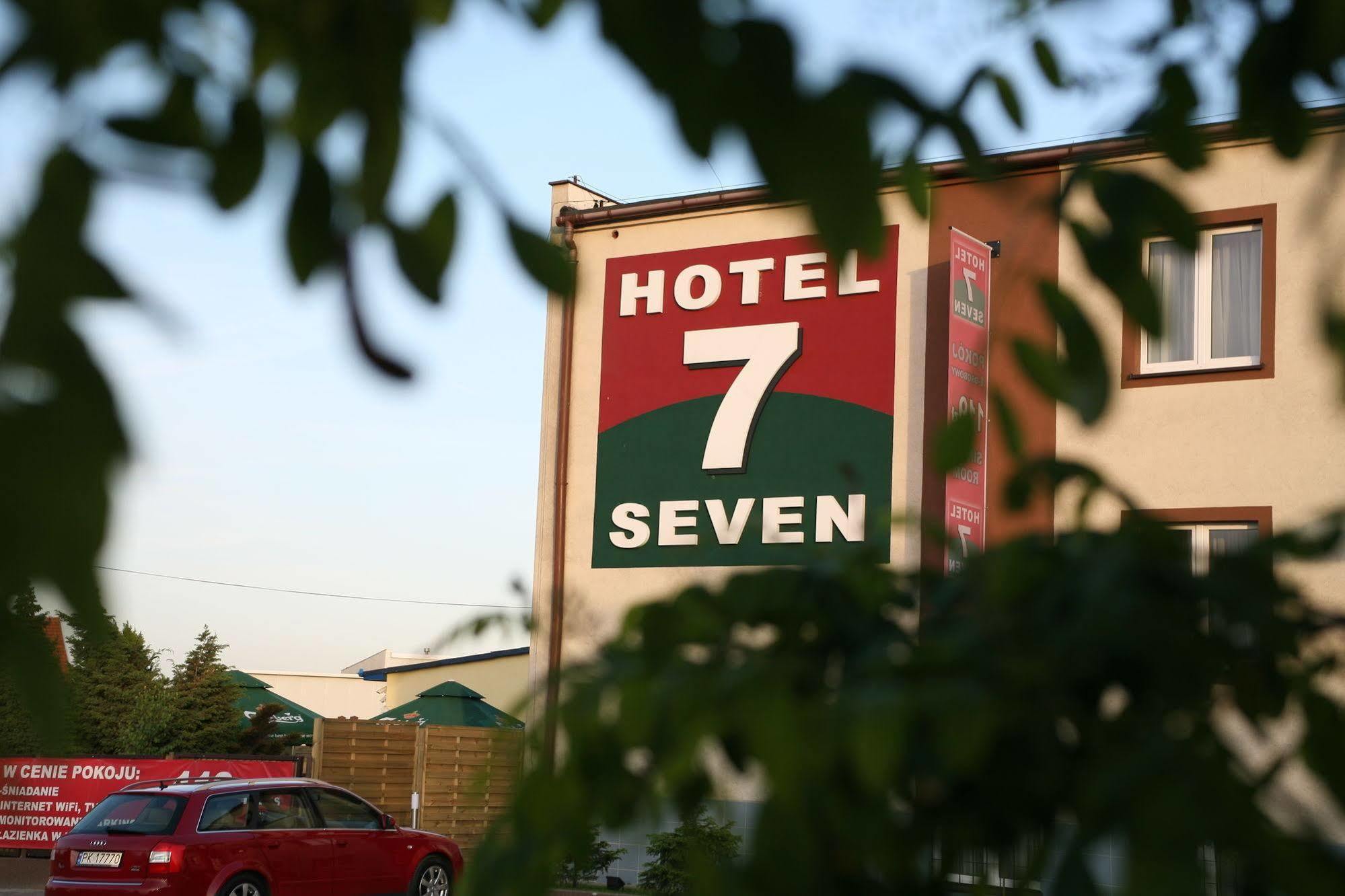 Hotel Seven 7 Kaliszki Exteriér fotografie